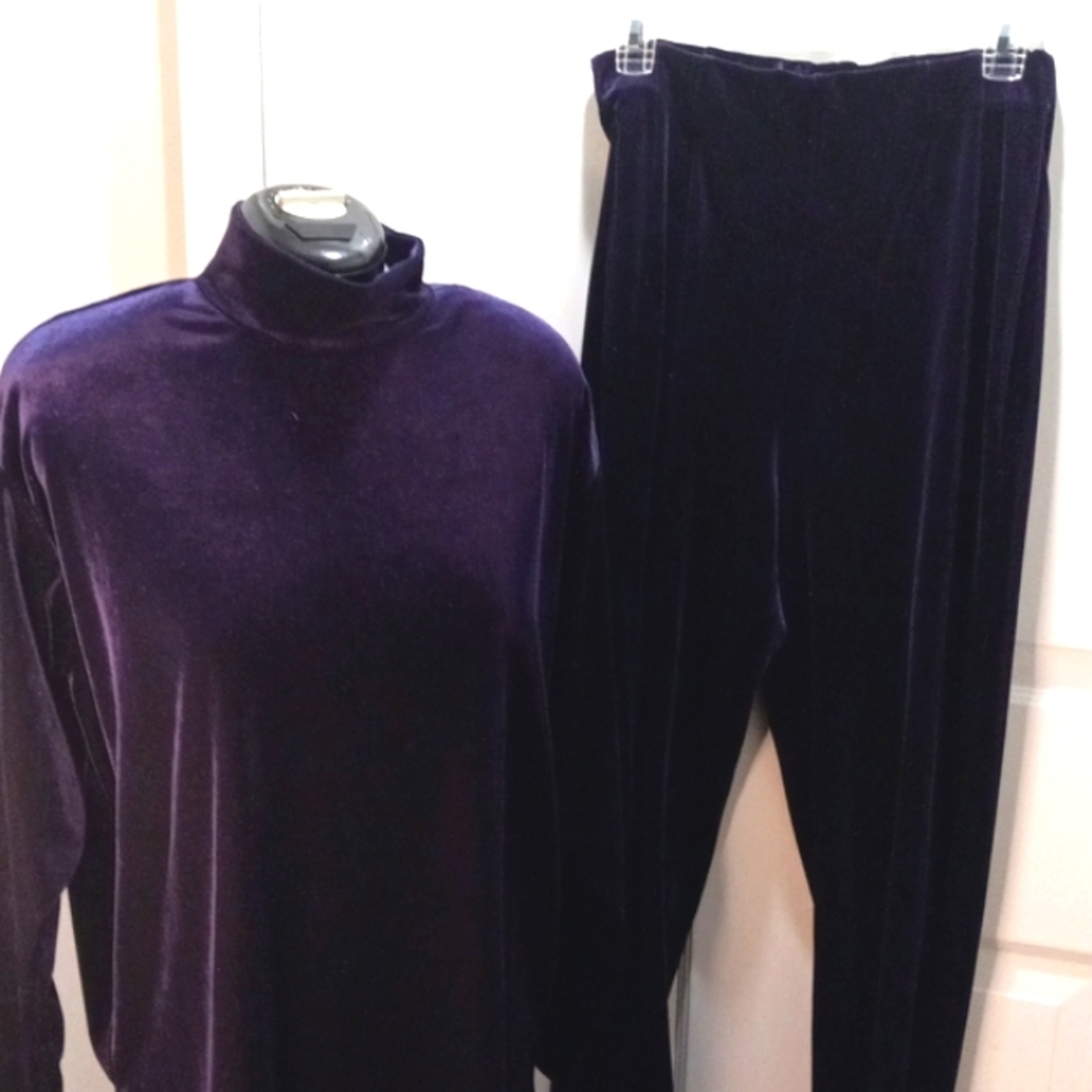 Vintage Bechamel Petites Royal Purple Lounge Set, Size Med - Picture 3 of 7